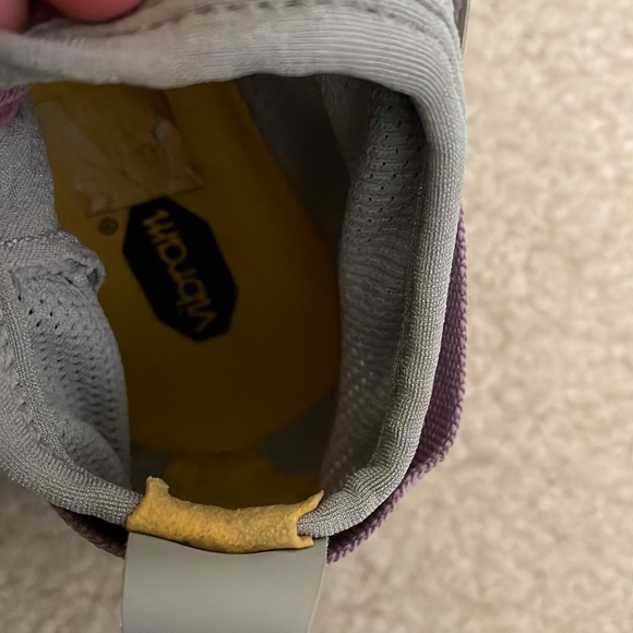 Vibram five finger shoes - Picture 11 of 16